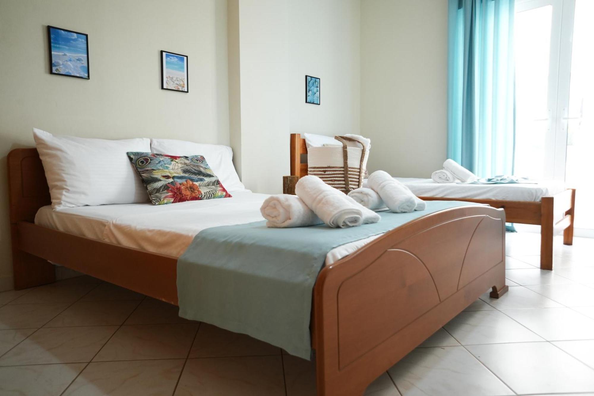 Saranda Waterside Apartments Exterior photo